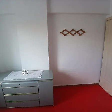 Διαμέρισμα Apartament In Τίρανα